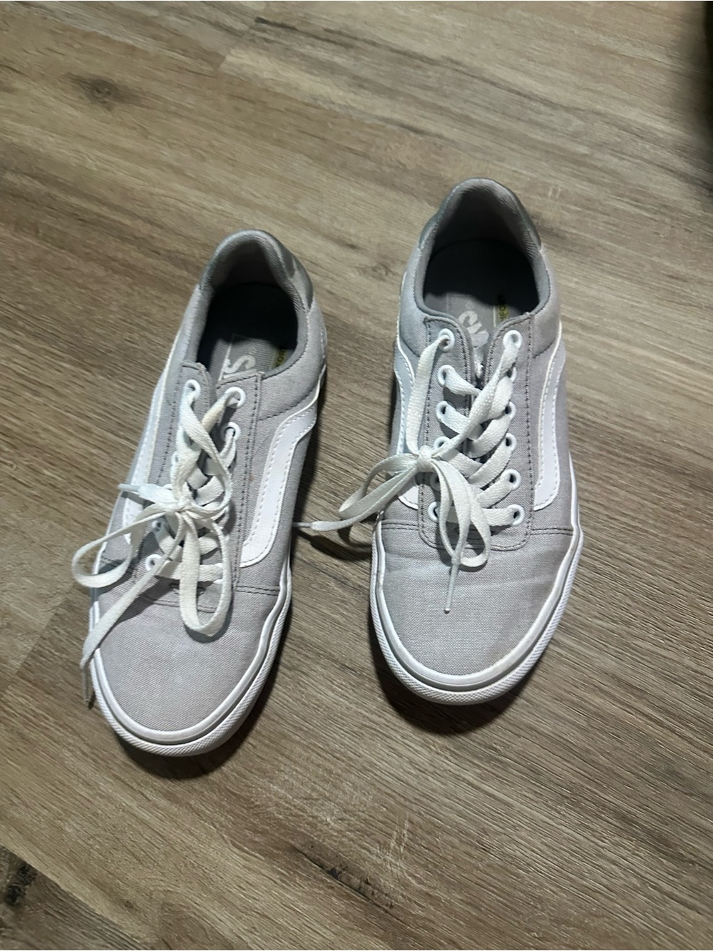 Vans Light Gray and White Old Skool Canvas Sneakersu